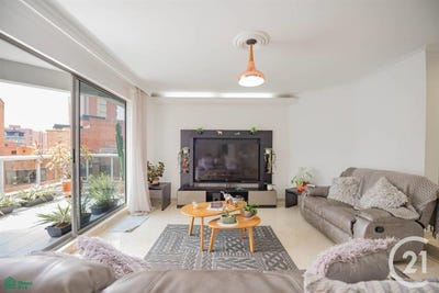 /international/co/calle-34-77-20-medellin-laureles-santa-teresita-apartamento-701-edificio-bahia-leblon-santa-teresita-laureles-medellin-antioquia-medellin-antioquia-310100065912/