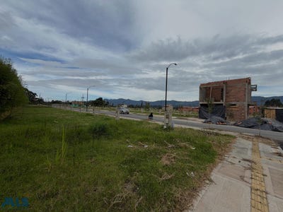 /international/co/unit-11-la-ceja-antioquia-310106110309/
