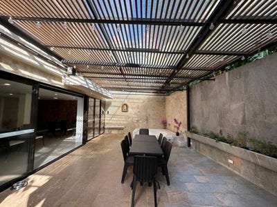 /international/co/cl-9c-el-poblado-medellin-antioquia-colombia-medellin-antioquia-310099837481/