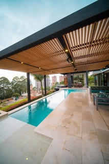 /international/co/medellin-medellin-antioquia-310095804987/