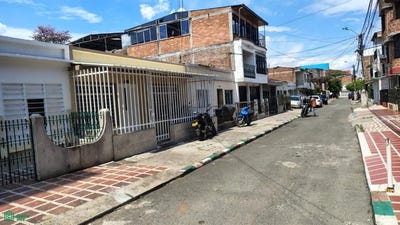 /international/co/63-4-an-122-calima-cali-valle-del-cauca-cali-valle-del-cauca-310107621131/