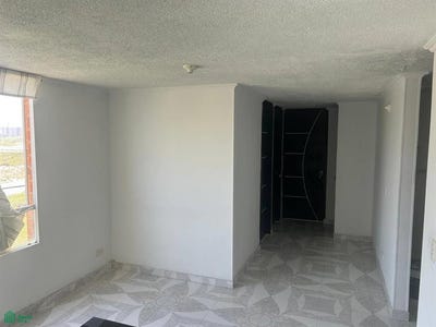 /international/co/calle-10a-19b-194-soacha-centro-soacha-cundinamarca-soacha-cundinamarca-310106192942/