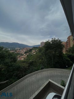 /international/co/unit-204-envigado-antioquia-310107942439/