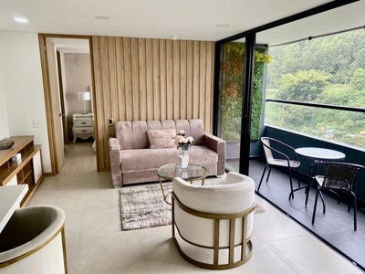 /international/co/medellin-medellin-antioquia-310095738995/