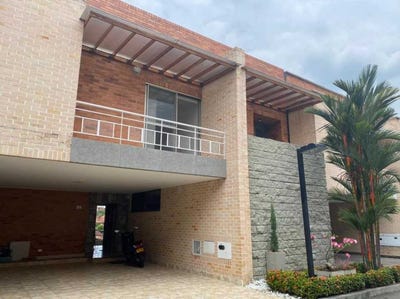 /international/co/jockey-ciudad-jardin-cali-valle-del-cauca-310101281994/?lang=en