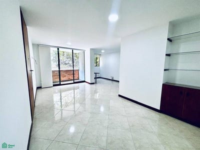 /international/co/cl-25-sur-41-35-envigado-medellin-antioquia-055420-medellin-antioquia-310105964954/