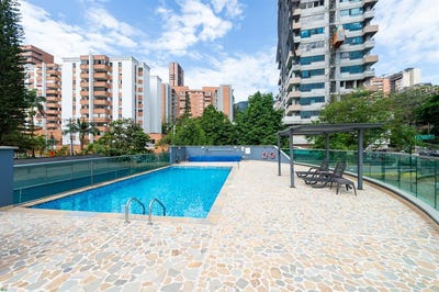 /international/co/calle-14-40b-12-0-castropol-medellin-antioquia-medellin-antioquia-310101493375/