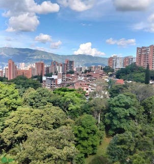 /international/co/calle-30-83-01-belen-medellin-antioquia-medellin-antioquia-310101108950/?lang=zh-tw