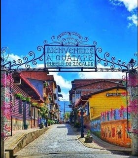 /international/co/7vg2-hh-guatape-antioquia-310107371291/