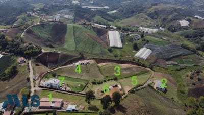 /international/co/lot-e-5-marinilla-antioquia-310107271742/