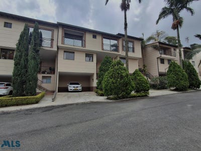 /international/co/unit-casa-110-envigado-antioquia-310106683069/