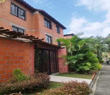 /international/co/cra-1-bis-villa-del-sol-cali-valle-del-cauca-colombia-cali-valle-del-cauca-310099115174/?lang=zh-cn