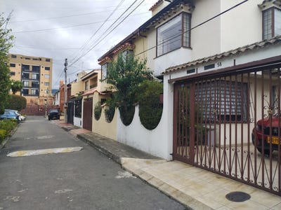 /international/co/6-76-cra-10-chia-cundinamarca-310101443858/