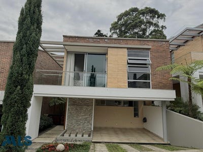 /international/co/unit-106-envigado-antioquia-310107246415/