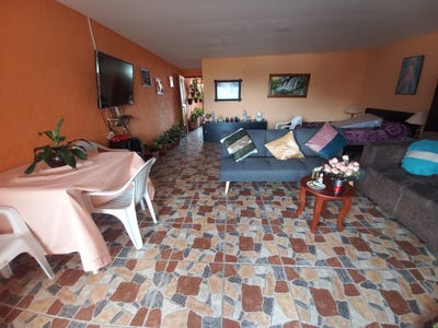 /international/co/calle-7-girardota-antioquia-310100289680/