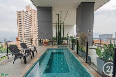 /international/co/calle-18a-sur-25c-el-poblado-medellin-antioquia-medellin-antioquia-310108272152/