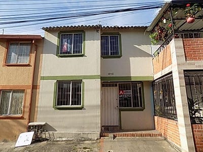 /international/co/calle-102-no-41-41-manz-c-casa-38-hacienda-san-juan-floridablanca-santander-department-310106462743/