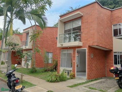 /international/co/calle-141-15a-32-cerritos-campestre-cerritos-pereira-risaralda-pereira-risaralda-310106247337/