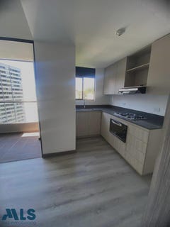 /international/co/medellin-poblado-antioquia-310101510066/?lang=pt