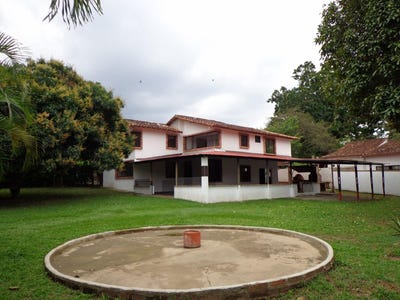 /international/co/condominio-laureles-via-guatiguara-parcela-lot-e-piedecuesta-santander-department-310106015097/