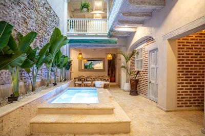 /international/co/38-69-calle-tumbamuertos-cartagena-de-indias-bolivar-310105208532/