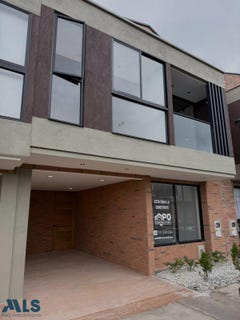/international/co/unit-2-la-ceja-antioquia-310105099067/