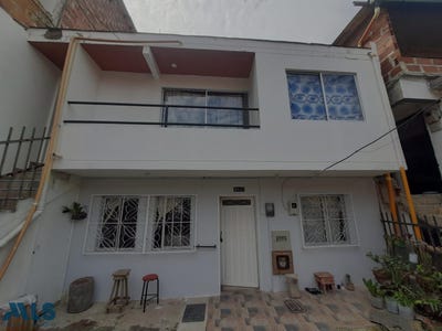 /international/co/unit-piso-2-bello-antioquia-310107423953/