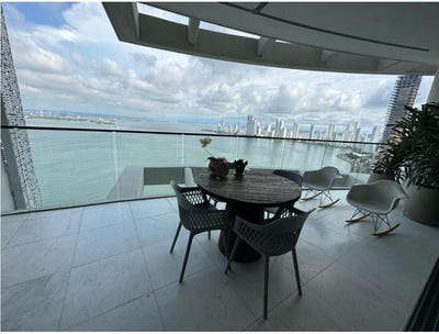 /international/co/9-111-cra-4-cartagena-bolivar-120086690825/