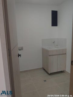 /international/co/unit-907-t-1-envigado-antioquia-310107646943/