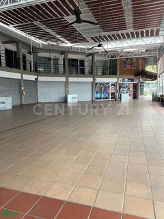 /international/co/km-1-via-acacias-centro-comercial-la-hacienda-local-122-villavicencio-villavicencio-meta-villavicencio-meta-310108785907/