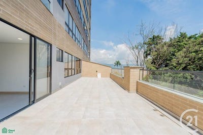 /international/co/calle-7a-22-el-poblado-medellin-antioquia-medellin-antioquia-310107589751/