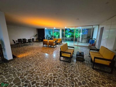 /international/co/avenida-8-n-24-n-44-santa-monica-cali-valle-del-cauca-cali-valle-del-cauca-310106267033/