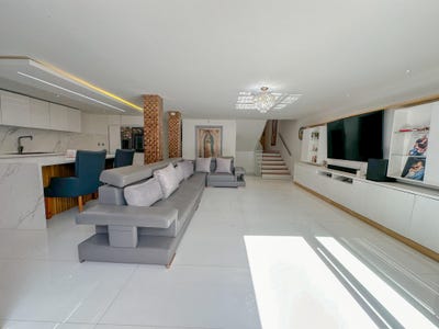/international/co/medellin-medellin-antioquia-310095740375/