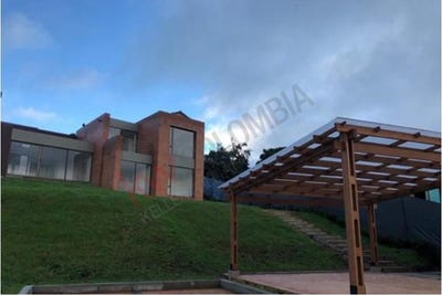 /international/co/la-calera-cundinamarca-310095172219/