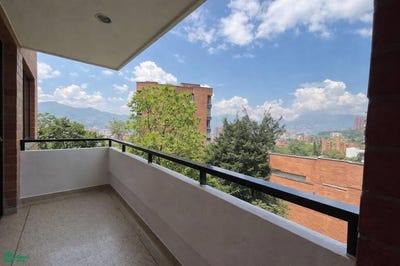 /international/co/calle-10-27-111-medellin-medellin-antioquia-medellin-antioquia-310108810904/
