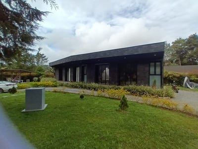 /international/co/4fvh-pf2-envigado-antioquia-alto-de-palmas-al-frente-del-peaje-del-escobero-medellin-antioquia-310097499381/