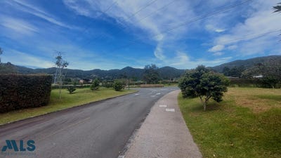 /international/co/unit-0-la-ceja-antioquia-310107413390/