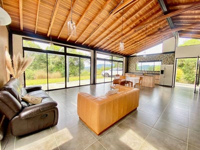 /international/co/medellin-medellin-antioquia-310095807010/