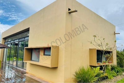 /international/co/la-calera-cundinamarca-310095105137/