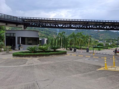 /international/co/lote-3-sector-la-sierra-conjunto-ruitoque-parkhouse-giron-santander-department-310101530225/?lang=de