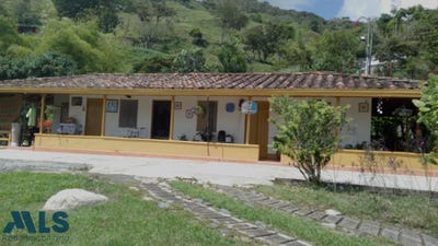 /international/co/unit-la-jaura-barbosa-antioquia-310105941736/