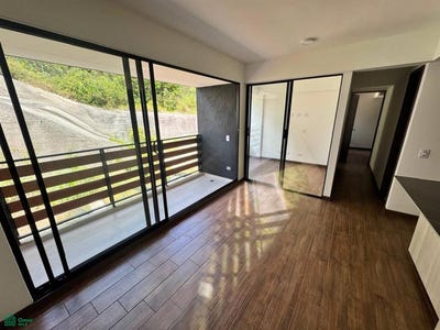/international/co/calle-17-21-a-30-retiro-clun-242-el-retiro-medellin-antioquia-medellin-antioquia-310108951410/?lang=id