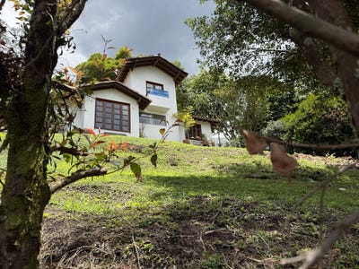 /international/co/65-sur29-cra-30-sabaneta-antioquia-310102246809/