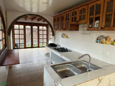 /international/co/2-4-35-chia-chia-cundinamarca-chia-cundinamarca-310108054166/