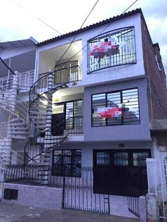 /international/co/barrio-doce-de-octubre-cali-valle-del-cauca-310101282310/?lang=en