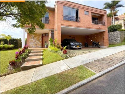 /international/co/cra-25-3-45-el-poblado-medellin-el-poblado-medellin-antioquia-colombia-medellin-antioquia-310100785328/?lang=en
