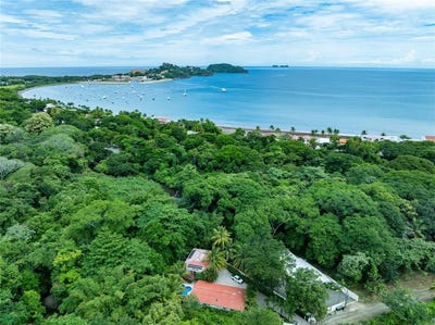 /international/cr/surfside-playa-potrero-costa-rica-santa-cruz-guanacaste-province-310108793651/