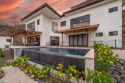 /international/cr/coco-bay-estates-sardinal-guanacaste-province-310107647244/