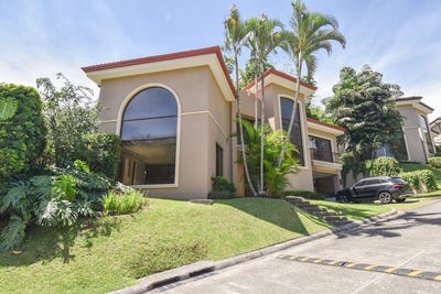 /international/cr/casa-de-4-habitaciones-sala-de-tv-en-jaboncillos-house-for-sale-in-san-rafael-san-rafael-san-jose-310101471843/?lang=es