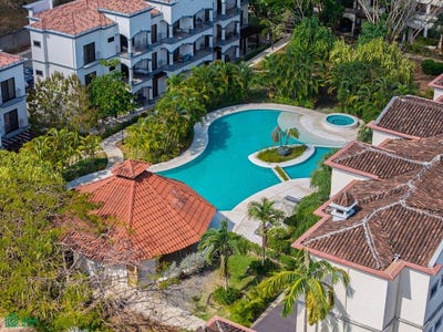 /international/cr/50m-south-the-tamarindo-villa-real-intersection-santa-cruz-guanacaste-province-310106747533/